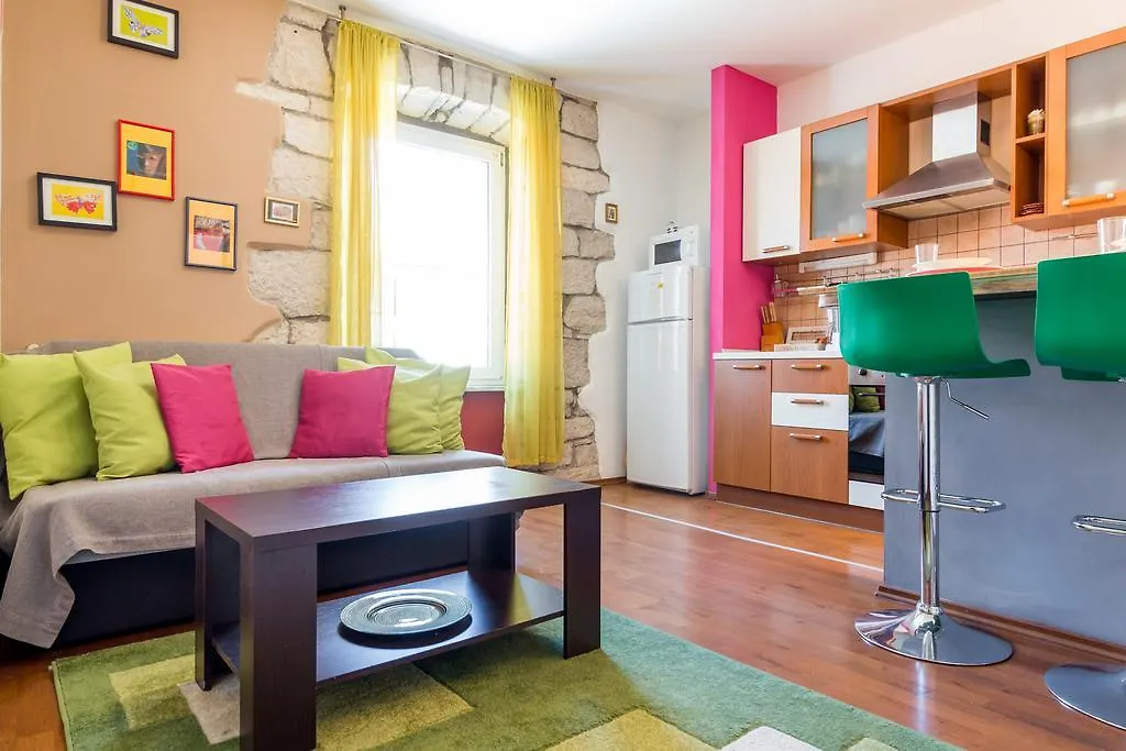 Top Center Room & Apartment Póla Horvátország